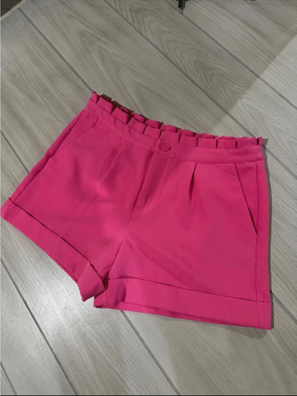 VENUS Hot Pink Ruffle-Waist Tailored Shorts